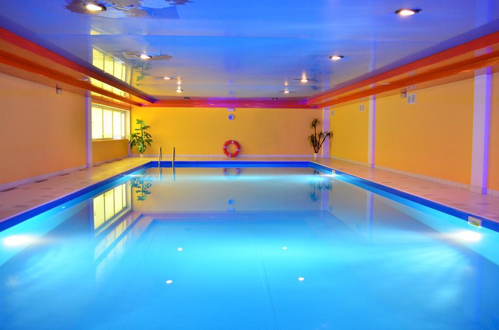 Hotel Mikorzyn Slesin (Greater Poland) Ngoại thất bức ảnh