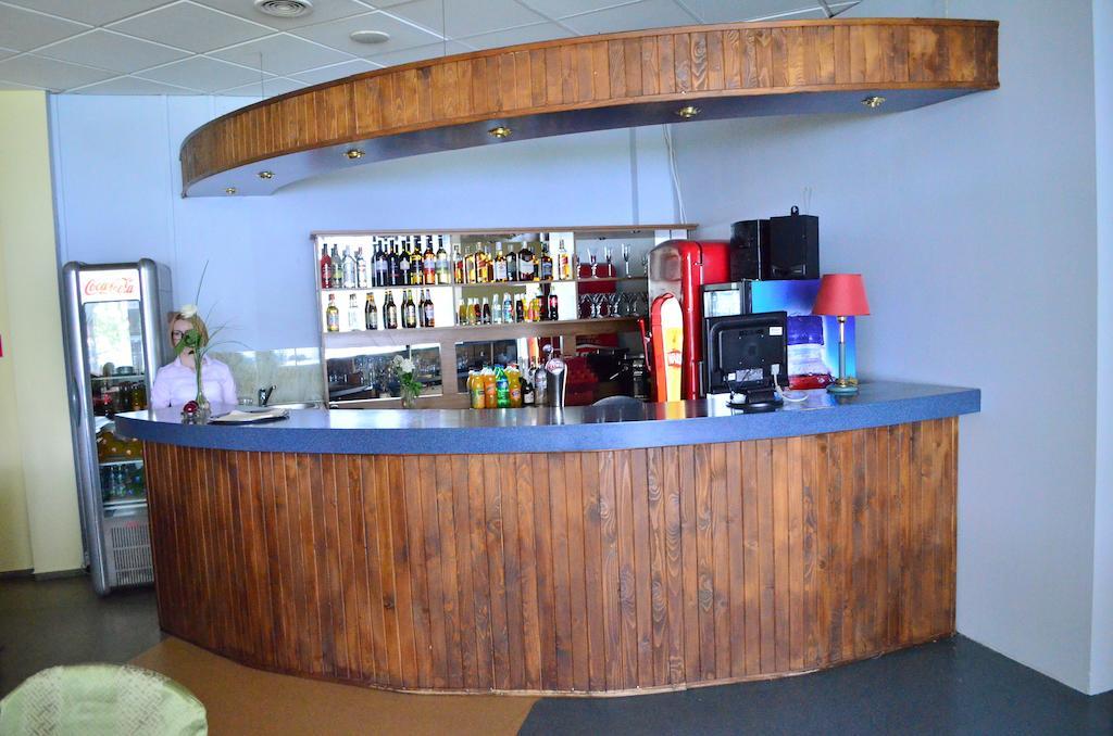 Hotel Mikorzyn Slesin (Greater Poland) Ngoại thất bức ảnh