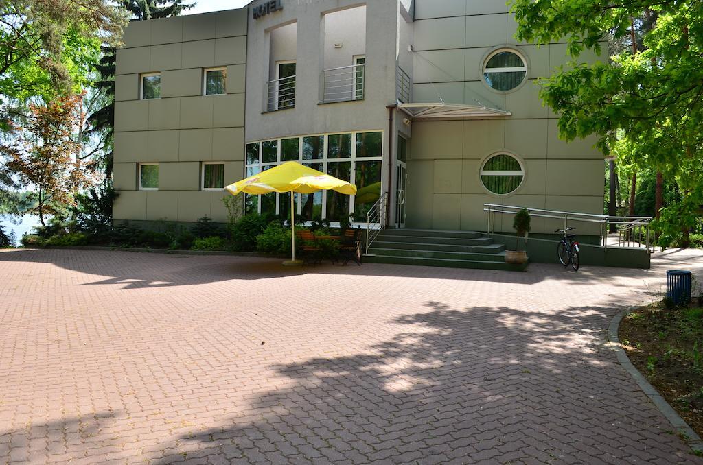 Hotel Mikorzyn Slesin (Greater Poland) Ngoại thất bức ảnh